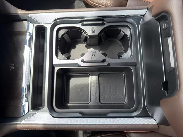 Photo of 2025 Star White Ford F-250