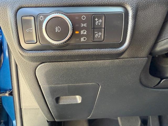 Photo of 2022 Atlas Blue Metallic Ford Explorer