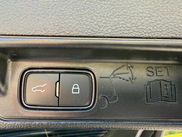 Photo of 2022 Atlas Blue Metallic Ford Explorer