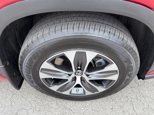 Photo of 2022 Ruby Flare Pearl Toyota Highlander