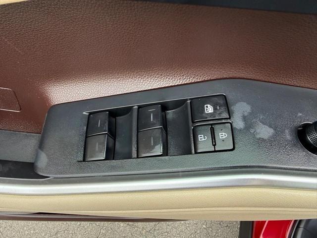 Photo of 2022 Ruby Flare Pearl Toyota Highlander