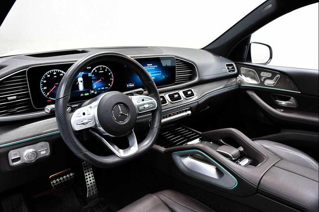 Photo of 2022 MANUFAKTUR Diamond White Bright Mercedes-Benz GLS 450