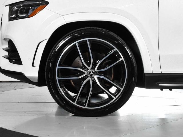 Photo of 2022 MANUFAKTUR Diamond White Bright Mercedes-Benz GLS 450