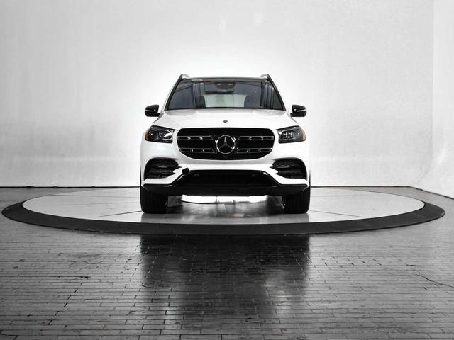 Photo of 2022 MANUFAKTUR Diamond White Bright Mercedes-Benz GLS 450