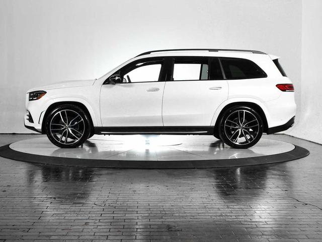 Photo of 2022 MANUFAKTUR Diamond White Bright Mercedes-Benz GLS 450