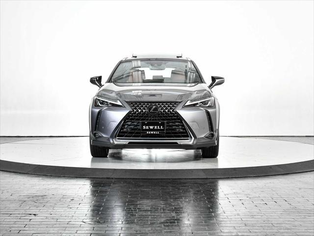 Photo of 2020 Nebula Gray Pearl Lexus UX 200