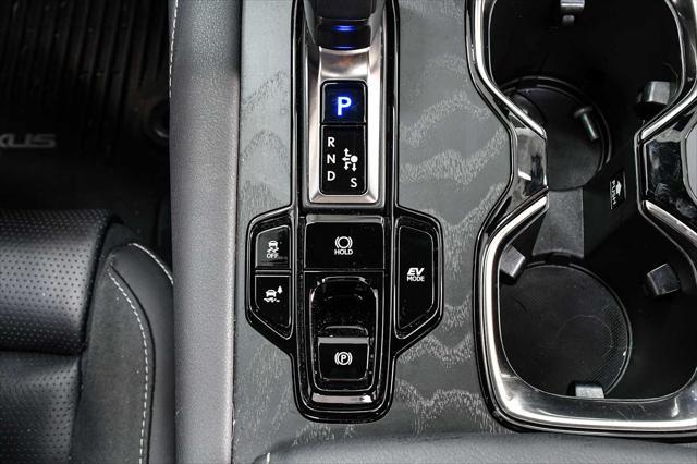 Photo of 2023 Iridium Lexus RX 350