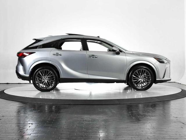 Photo of 2023 Iridium Lexus RX 350