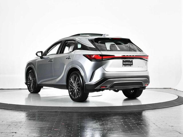 Photo of 2023 Iridium Lexus RX 350
