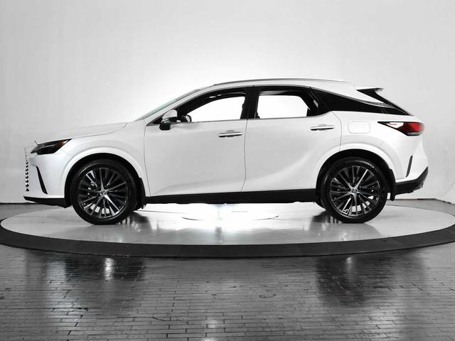 Photo of 2023 Eminent White Pearl Lexus RX 350