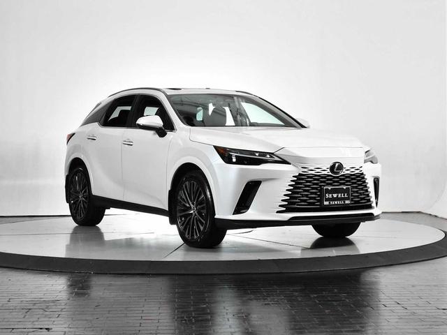 Photo of 2023 Eminent White Pearl Lexus RX 350
