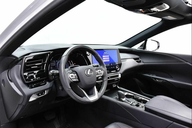 Photo of 2023 Eminent White Pearl Lexus RX 350