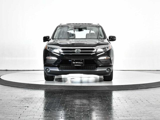 Photo of 2017 Crystal Black Pearl Honda Pilot