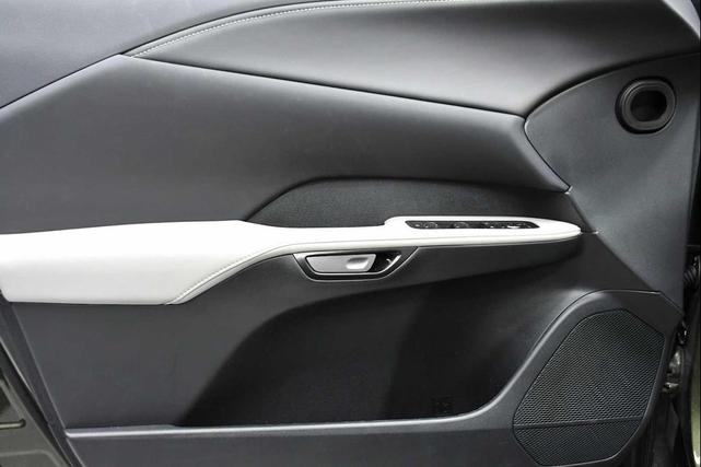 Photo of 2025 Nori Green Pearl Lexus RX 350