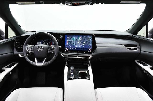 Photo of 2025 Nori Green Pearl Lexus RX 350
