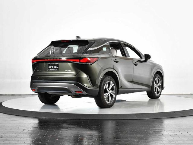 Photo of 2025 Nori Green Pearl Lexus RX 350