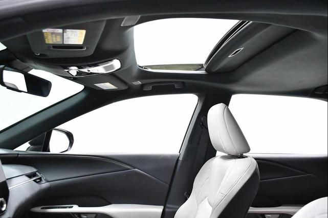 Photo of 2025 Nori Green Pearl Lexus RX 350