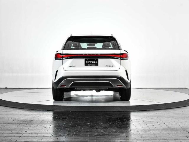 Photo of 2025 Eminent White Pearl Lexus RX 350