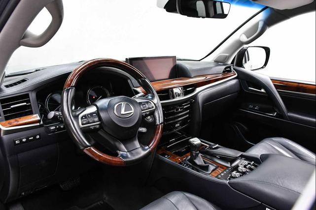 Photo of 2020 Nebula Gray Pearl Lexus LX 570