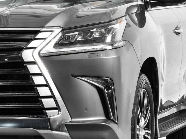 Photo of 2020 Nebula Gray Pearl Lexus LX 570