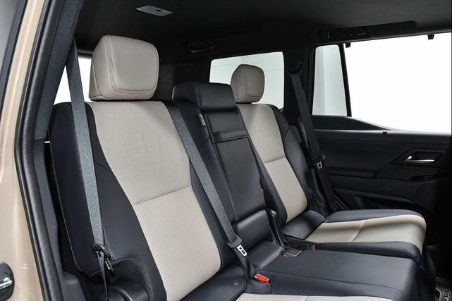 Photo of 2025 Earth/Black Roof Lexus GX 550