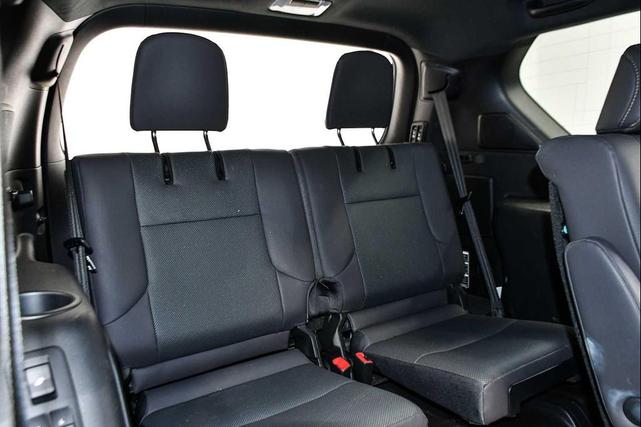 Photo of 2023 Atomic Silver Lexus GX 460