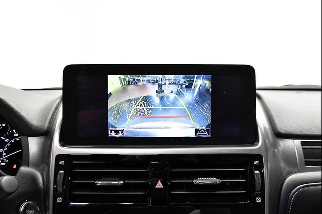 Photo of 2023 Atomic Silver Lexus GX 460