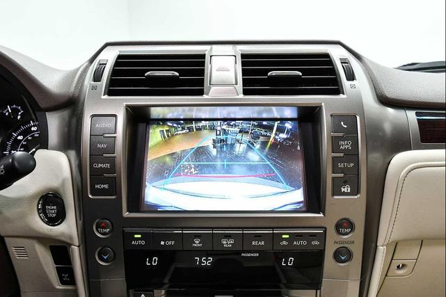 Photo of 2014 Tungsten Pearl Lexus GX 460