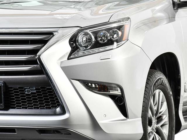 Photo of 2014 Tungsten Pearl Lexus GX 460