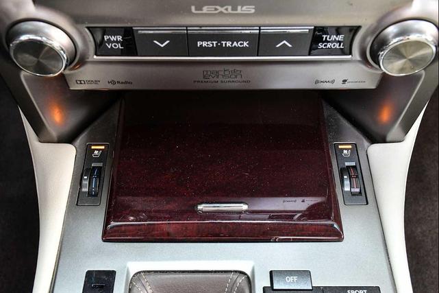 Photo of 2014 Tungsten Pearl Lexus GX 460