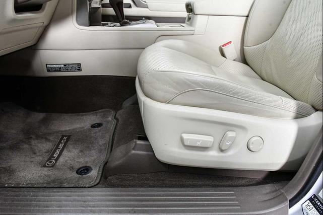 Photo of 2014 Tungsten Pearl Lexus GX 460