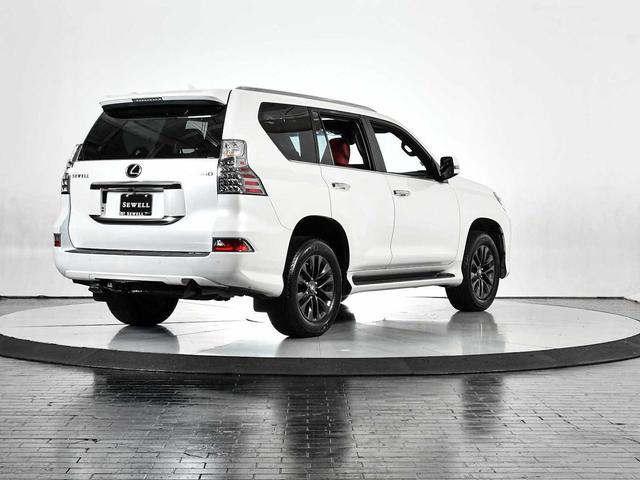 Photo of 2023 Eminent White Pearl Lexus GX 460
