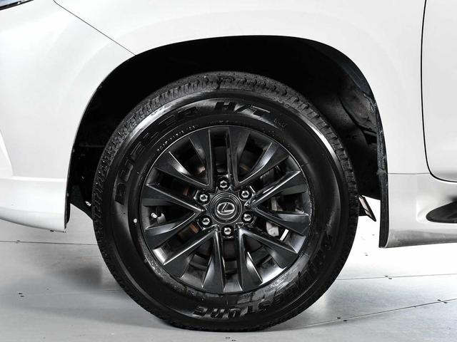 Photo of 2023 Eminent White Pearl Lexus GX 460
