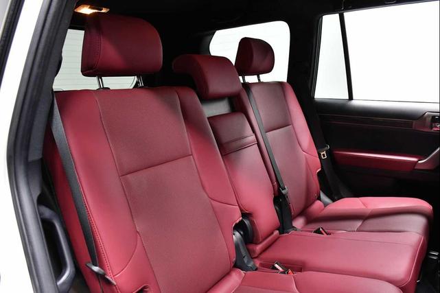 Photo of 2023 Eminent White Pearl Lexus GX 460