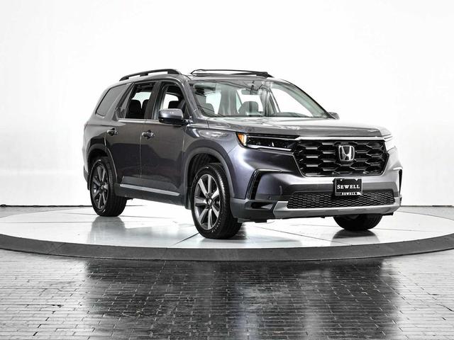 Photo of 2025 Modern Steel Metallic Honda Pilot