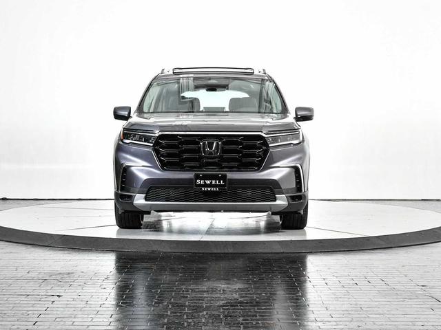 Photo of 2025 Modern Steel Metallic Honda Pilot