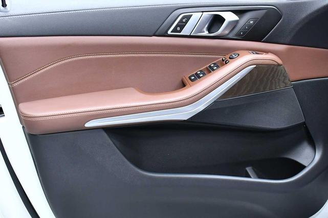 Photo of 2022 Alpine White BMW X5