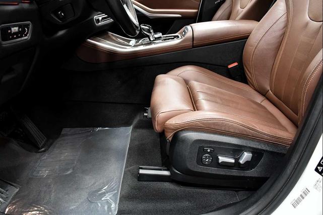 Photo of 2022 Alpine White BMW X5