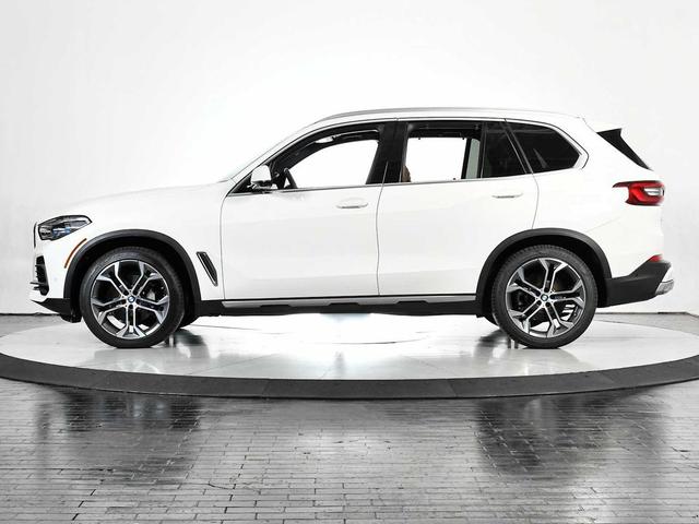 Photo of 2022 Alpine White BMW X5