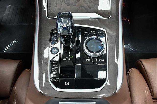 Photo of 2022 Alpine White BMW X5