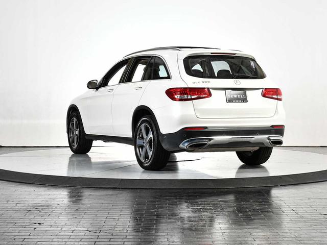 Photo of 2016 designo Diamond White Metallic Mercedes-Benz GLC 300