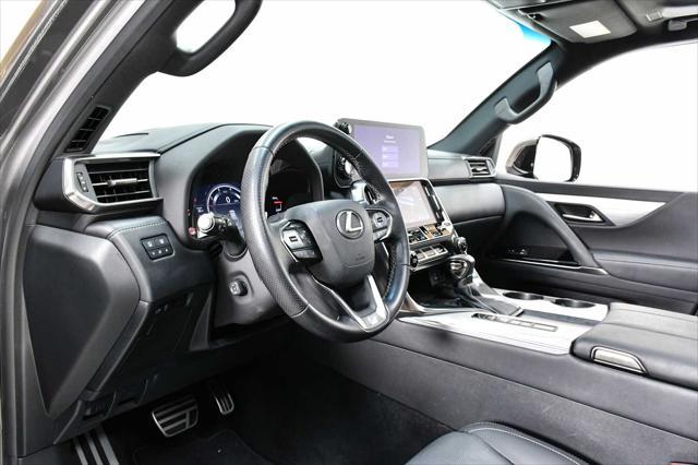 Photo of 2022 Manganese Luster Lexus LX 600