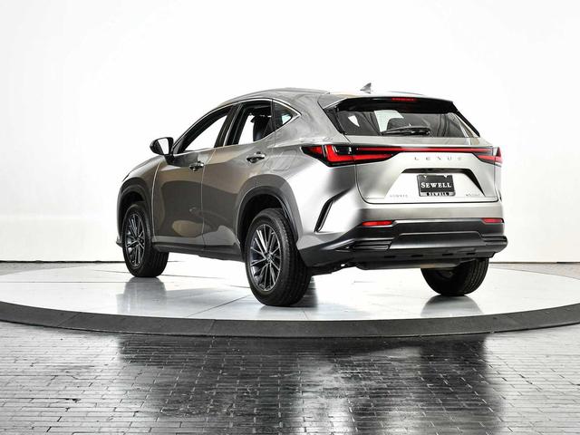 Photo of 2023 Atomic Silver Lexus NX 250