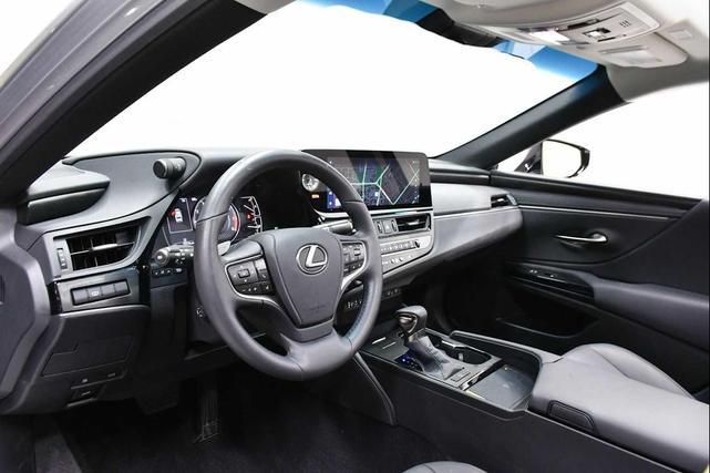 Photo of 2024 Iridium Lexus ES 350