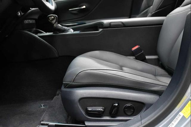 Photo of 2024 Iridium Lexus ES 350