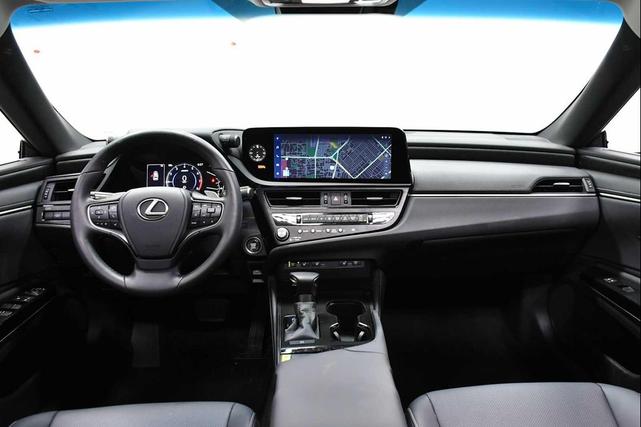 Photo of 2024 Iridium Lexus ES 350