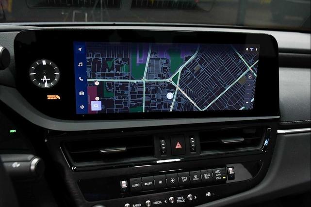 Photo of 2024 Iridium Lexus ES 350