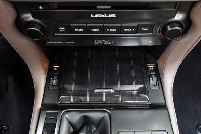 Photo of 2022 Starfire Pearl Lexus GX 460