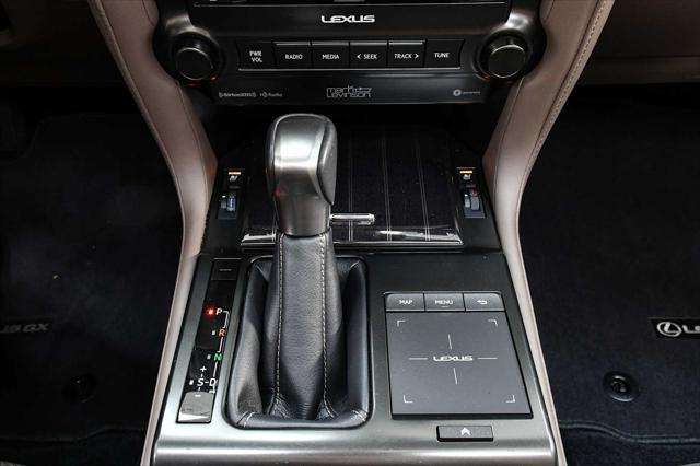 Photo of 2022 Starfire Pearl Lexus GX 460