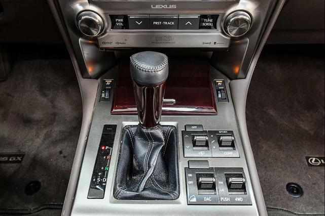 Photo of 2015 Starfire Pearl Lexus GX 460